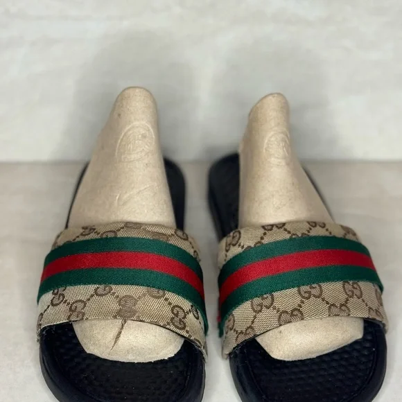 Nike custom slides - Picture 4 of 4